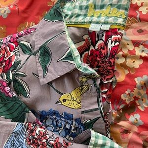 🦩Boden Floral Lilac Bird Button Up 🦩